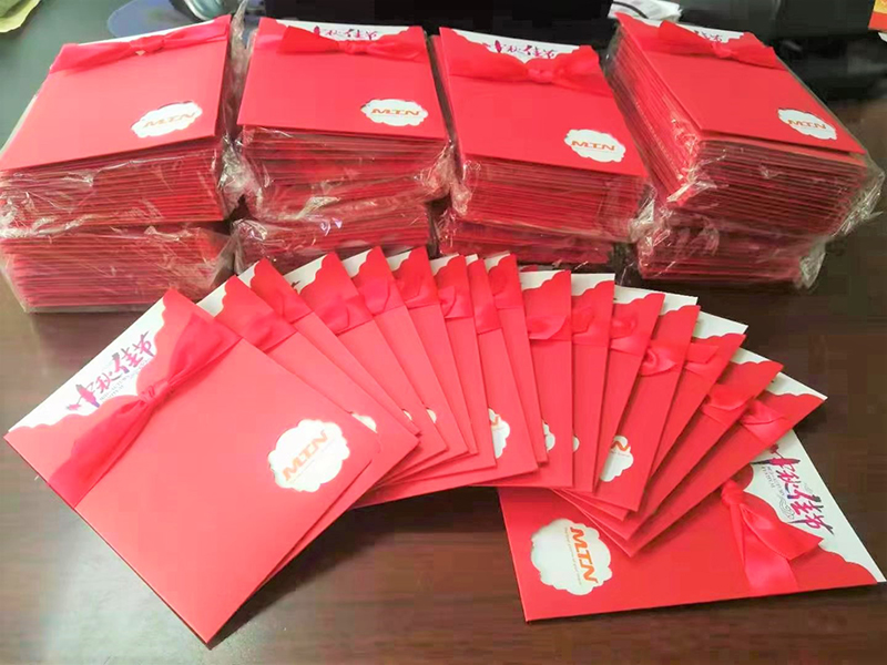 【人文關(guān)懷，月滿中秋，感謝您的家人】